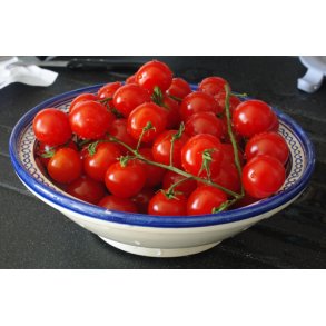 Tomat. Cerise. Solanum lycopersicum.  kologisk. Fr.