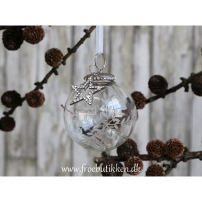Julekugle. Mundblst glas og simili vedhng