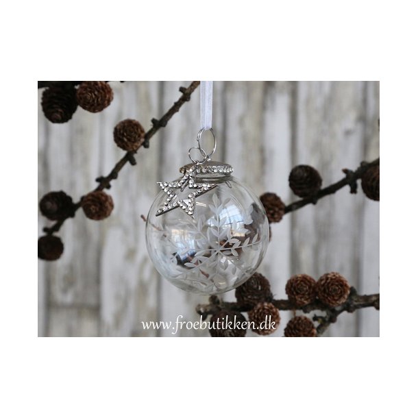 Julekugle. Mundblst glas og simili vedhng