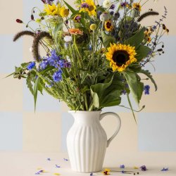 Vase / kande. Butter Cream. Stent�j. 1,7 liter