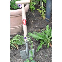 Sneeboer. Plantespade.